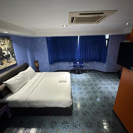 Koenig Hotel Pattaya Near Walking Street Exteriör bild